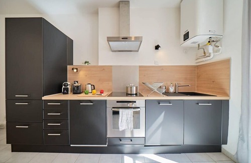 Oullins Apartment | Le République-cosy 4 pers-Oullins-Lyon Centre