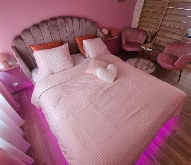 Besancon Apartment | Le rêve rose