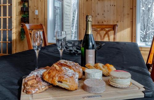 Petite-Riviere-Saint-Francois Ski Chalet | Le Rêveur⎮Ski, Spa, Plein-Air et Détente