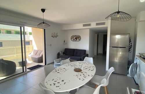 Saint-Mandrier-sur-Mer Apartment | Le Refuge du Plongeur - New & Cosy Apartment
