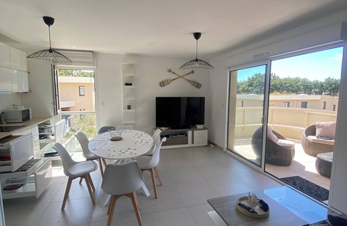 Saint-Mandrier-sur-Mer Apartment | Le Refuge du Plongeur - New & Cosy Apartment