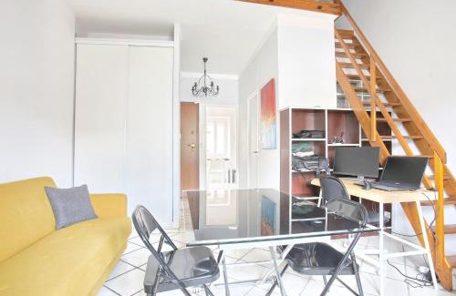 Martigues Apartment | Le Refuge Mistralien - free Parking - WiFi - Cuisine