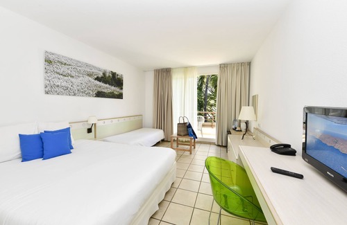 L'Ermitage-les-Bains Hotel | Le Relais de L'Hermitage
