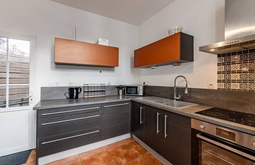 Laval House | Le rempart - Maison en plein centre ville
