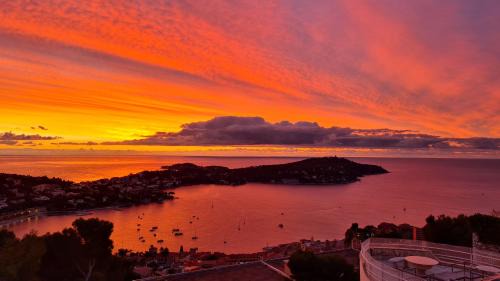 Villefranche-sur-Mer Apartment | Le Rooftop 180