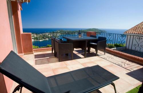 Villefranche-sur-Mer Apartment | Le Rooftop 180