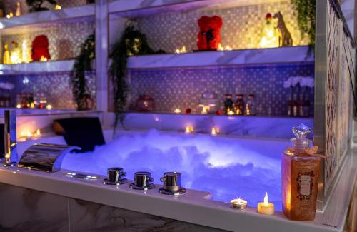 Juvisy-sur-Orge Apartment | Le Rubis - Love Room Romantique