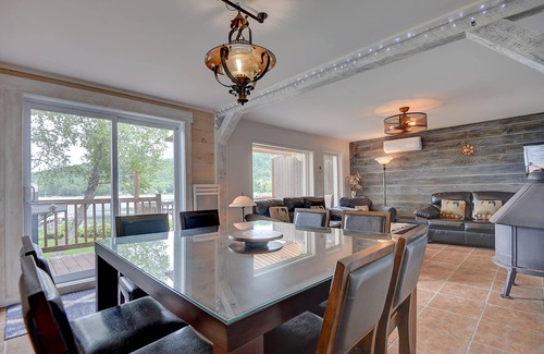 Saint-Jean-de-Matha House | Le Rustique du Lac Noir | Bord de l'eau