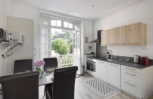 Dinard Apartment | Le Safran - Jardin clos et Garage privé