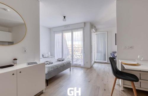 Les Ponceaux Apartment | Le Season - Bel appartement - Proche Disney & Paris RER E