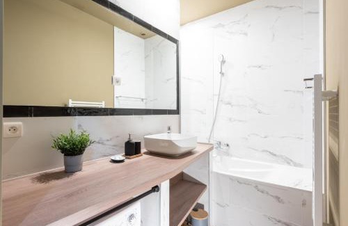 Charpennes - Charmettes Apartment | LE SHERWOOD - Magnifique T3 avec bureau