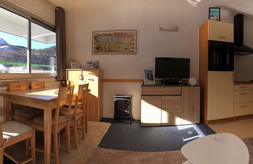 Eaux-Bonnes Apartment | Le Skidoux 2* in Gourette, at the foot of the slopes