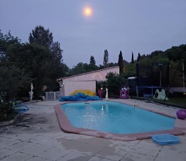 Peypin Apartment | Le soleil de provence