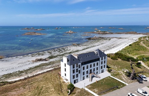 Santec Apartment | Le Spa sur la Dune, sea view, accommodation for 4 people in Santec, Brittany