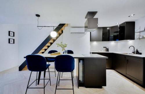 Poincare - Foch - Anatole France - Croix de Bourgogne Apartment | Le Splendide de Poincaré