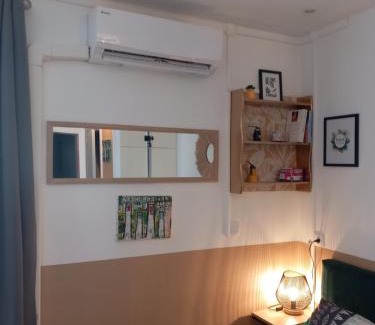 Les Halles - Valliere Apartment | Le studio des halles avec climatisation 15m2