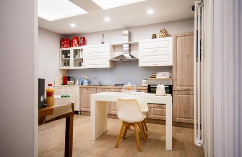 Historical Downtown Salerno House | Le Suite del Nostromo