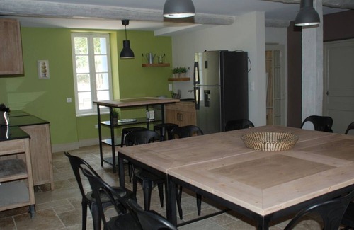 Carcassonne House | LE TEMPS DES SECRETS for 13 p with swimming pool at the foot of the city