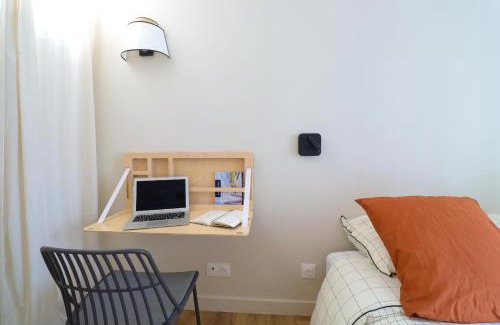 Saint-Louis Apartment | Le Terracotta - T2 Design - Métro, RER & Jardin
