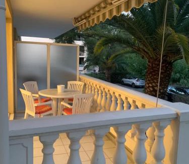 Frejus Apartment | Le Tropical - 4 Pers - Ensoleillé