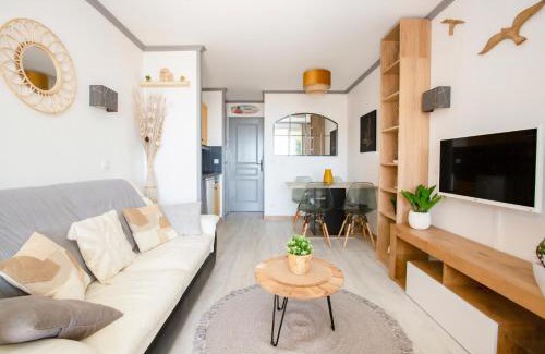 Les Restanques Apartment | Le TROPIK, Panoramic SEA view, Holiday resort