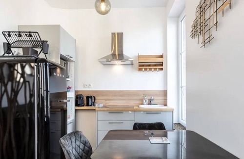 Honfleur Apartment | Le Vannier | Private Garage | Balcony | 2 Guests