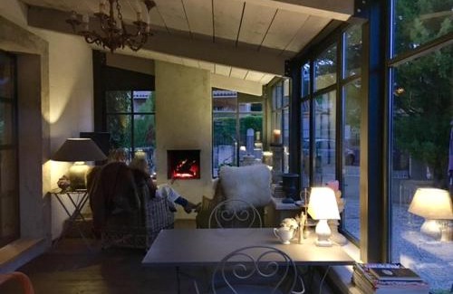 Mormoiron Bed & Breakfast | "Le Vent d'Étoile" B&B and Guesthouses