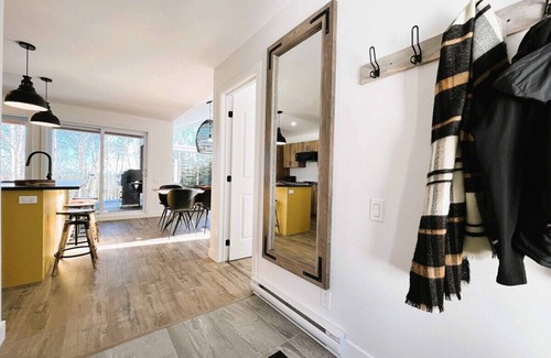Baie-St-Paul Ski Chalet | Le Verseau 148 Horizon Views, Hike, Spa and Relax
