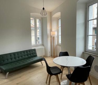Barriera Vecchia-San Giacomo Apartment | Le vie del vento - Garibaldi
