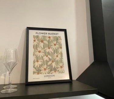 Barriera Vecchia-San Giacomo Apartment | Le vie del vento - Garibaldi