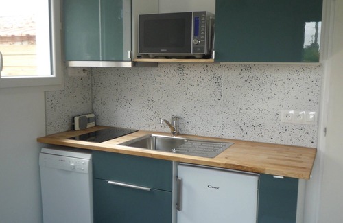 Noirmoutier-en-l'Ile House | LE VIEIL: House 4 people entirely redone to 50 meters of the sea