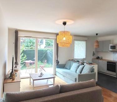 Vitry-sur-Seine Apartment | Le Vitriot - Grand studio tout confort dans résidence récente - Aux portes de Paris
