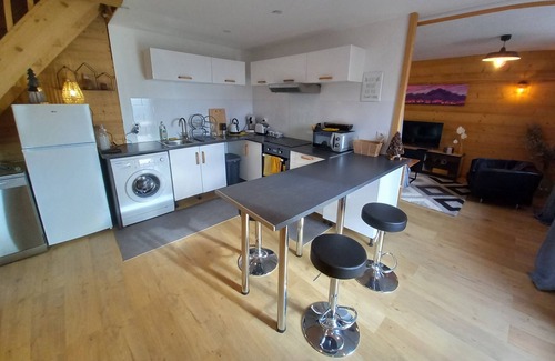 Aigueblanche Apartment | Le Zèdèl - Joli Duplex vue Montagne, Idéalement Situé Savoie