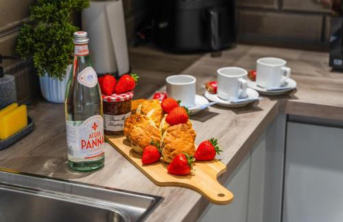 Leicester City Centre Apartment | LE1, City Centre Luxury Apartment, Sofa Bed, Netflix, WiFi, Relocators, Contractors, Families Welcome