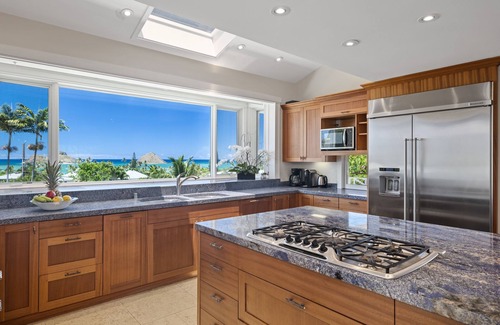 Lanikai House | Leaf House: Lux Retreat w/Pool, Ocean Views & Outdoor Living Near Lanikai