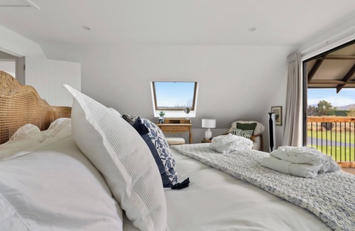 Clyde Bed & Breakfast | Leaning Rock Suite Kaihanu Lodge | Luxury B&B nr Clyde