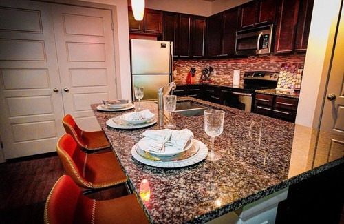 Woodlake - Briar Meadow Apartment | Leather & Lions @ Galleria