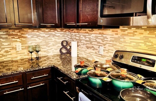 Woodlake - Briar Meadow Apartment | Leather & Lions @ Galleria