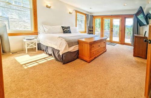 Leavenworth House | Leavenworth Mountain View Alpine Escape