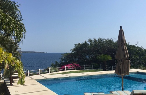 Hidalgo Condo | Leblon - Penthouse Uno on the Reef