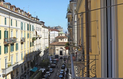 Lazzaretto Apartment | Lecco Apartment Travel Inside