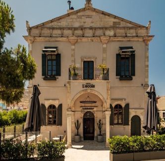 Yenifoca Hotel | Lecole Hotel By Cityloft