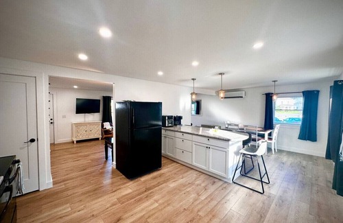 Dover-Foxcroft Apartment | Ledge - Apartment in Downtown