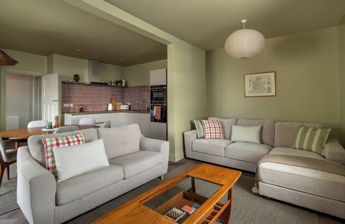 Pittenweem House | Ledger's Cottage- Harbourfront Home Pittenweem