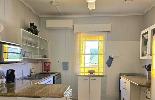 Caloundra House | Leeding Shores Summar