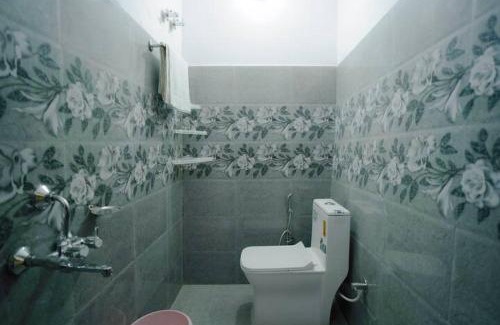 Naukuchiyatal House | Leelawati inn