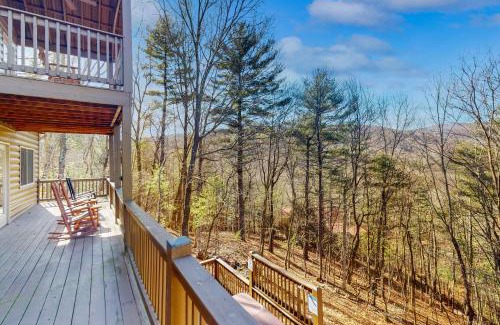 Cherry Log House | Leeny’s Lodge