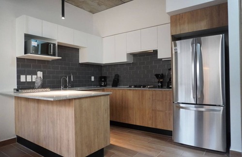 Lafayette Apartment | LEF 505 American Zone