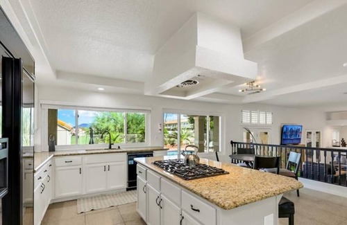 Green Valley House | Legacy GOLF Frontage LUXURY VIEW Homen5/3 Htd POOL/SPA BBQ,Firepit,10 min strip!