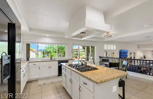 Green Valley House | Legacy Golf Frontage Luxury HomenHTD POOL/SPA,BBQ nFirePit,Sundeck,10 min Strip!